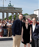 Filename=001.jpg
Filesize=478KiB
Dimensions=2000x1999
Date added=Oct 28, 2025 001.jpg